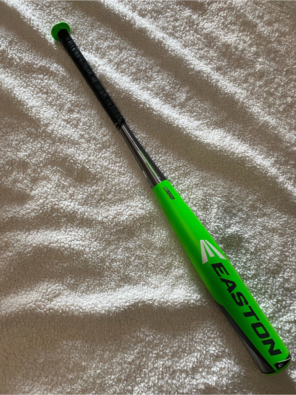 Easton Bright Green Baseball Bat with Black Grip preowned in VGUC